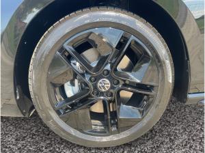 Volkswagen Passat Variant R-Line TDI DSG 4Motion|AHK|NAVI|