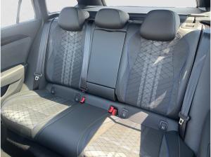 Volkswagen Passat Variant R-Line TDI DSG 4Motion|AHK|PANO|A