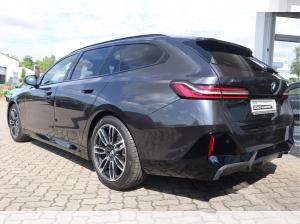 BMW 520 d xDrive Touring M-Sport/360°/ACC/Head-Up/AHK/pano./M-Sitze/B&W/Standhzg.