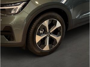 Volvo XC40 B3 Mild-Hybrid Benzin Plus Dark