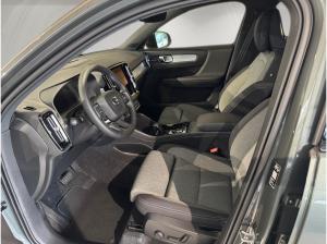 Volvo XC40 B3 Mild-Hybrid Benzin Plus Dark