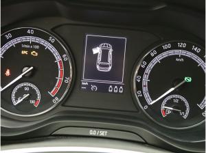 Skoda Karoq Clever 1.5 TSI DSG / SmartLink, LED, SHZ