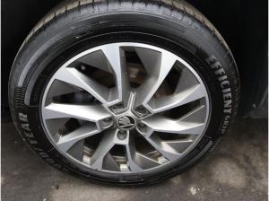Skoda Karoq Clever 1.5 TSI DSG / SmartLink, LED, SHZ
