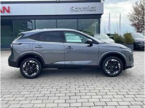 Nissan Qashqai N-Connecta 1.3 DIG-T 158PS MT Winterpaket weitere Farben verfügbar