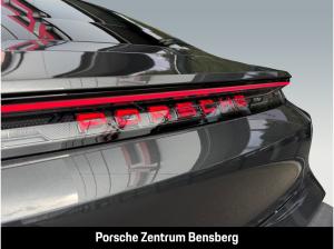 Porsche Taycan 4 Black Edition