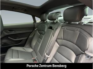 Porsche Taycan 4 Black Edition