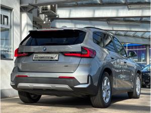 BMW iX1 xDrive30 AHK/Memory/HUD Finanzierung ab 0,49%
