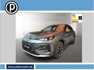 Volkswagen T-Roc TSI DSG STYLE NAVI+AHK+ACC+EASY+KAM+SHZ