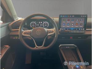 Volkswagen T-Roc TSI DSG STYLE NAVI+AHK+ACC+EASY+KAM+SHZ