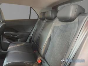 Volkswagen T-Roc TSI DSG STYLE NAVI+AHK+ACC+EASY+KAM+SHZ