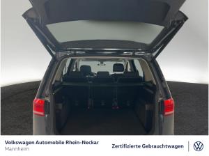 Volkswagen Touran 1.5 TSI Highline Navi AHK Pano uvm