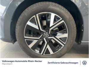 Volkswagen Touran 1.5 TSI Highline Navi AHK Pano uvm