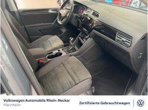 Volkswagen Touran 1.5 TSI Highline Navi AHK Pano uvm