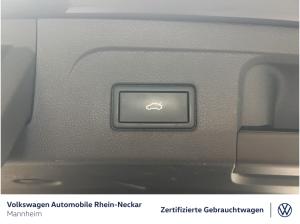 Volkswagen Touran 1.5 TSI Highline Navi AHK Pano uvm