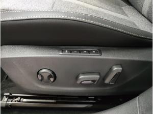 Skoda Octavia Combi Tour 2.0 TDI DSG AHK LED NAVI ACC