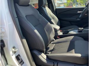 Nissan Qashqai N-Connecta Winterpaket & Perleffekt