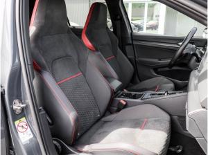 Volkswagen Golf VIII 2.0 TSI GTI Clubsport Harman HuD Kamera Pano