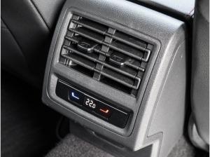Volkswagen Golf VIII 2.0 TSI GTI Clubsport Harman HuD Kamera Pano