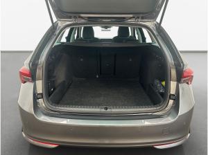 Skoda Octavia Combi 2.0 TDI Selection*NAVI*AHK*SHZ*LED