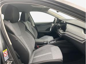 Skoda Octavia Combi 2.0 TDI Selection*NAVI*AHK*SHZ*LED