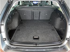 Skoda Octavia Combi 2.0 TDI DSG Selection Lodge Pano m. 1000,- € Wechselprämie