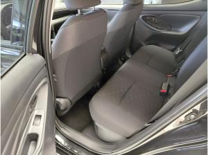 Toyota Yaris (XP21)