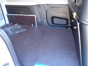 Peugeot Partner XL Diesel 130 M+S, RFK, Laderaumverkleidung