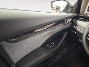 Skoda Octavia Combi 1.5 TSI mHEV Selection 360 ACC HUD