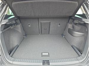 Skoda Karoq 1.5 TSI ACT Selection SpurH AHK ACC LED PDC