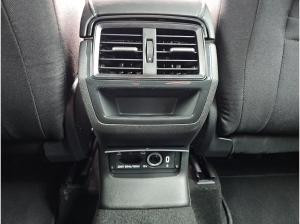 Skoda Karoq 1.5 TSI ACT Selection SpurH AHK ACC LED PDC