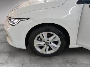 Volkswagen Golf Life 1.5 TSI AHK/LED/Standhz/RFKam/10.30Garantie