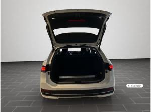 Volkswagen Passat Business 1.5e TSI DSG IQDRIVE NAVI AHK