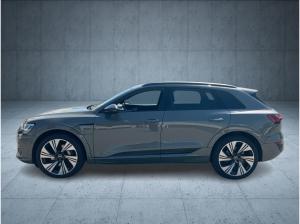 Audi Q8 e-tron S line 55 qu. PANO HUD Matrix 22 AHK