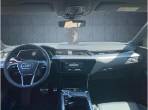 Audi Q8 e-tron S line 55 qu. PANO HUD Matrix 22 AHK