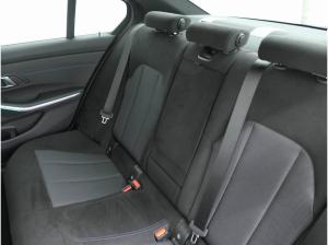 BMW 320 d xDrive M Sportpaket*AHK*360 Kamera*ACC*Head Up* uvm.