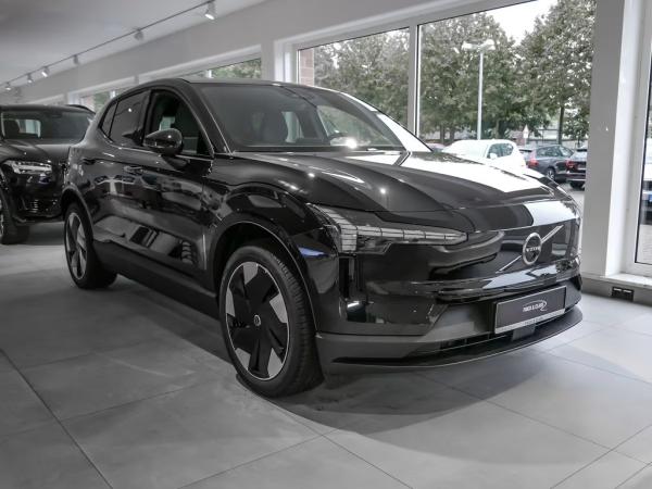 Volvo EX30 Core P5