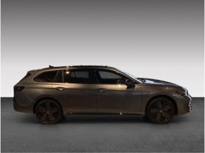 Volkswagen Passat Passat R-Line 2,0 l TDI SCR 110 kW (150 PS) 7-Gang-Doppelkupplungsgetriebe DSG