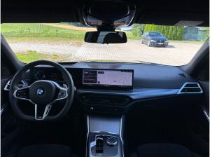 BMW 330 330i xD. Tour. M-Sport GSD Finanzierung ab 2,49%