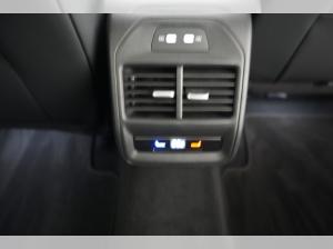 Volkswagen Passat Variant 2.0 TDI DSG Elegance / SOFORT VERFÜGBAR !