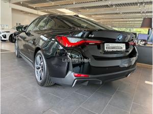 BMW i4 eDrive35 Innovationsp. Klimaaut. Memory vorn