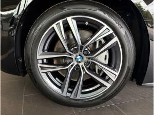 BMW i4 eDrive35 Innovationsp. Klimaaut. Memory vorn