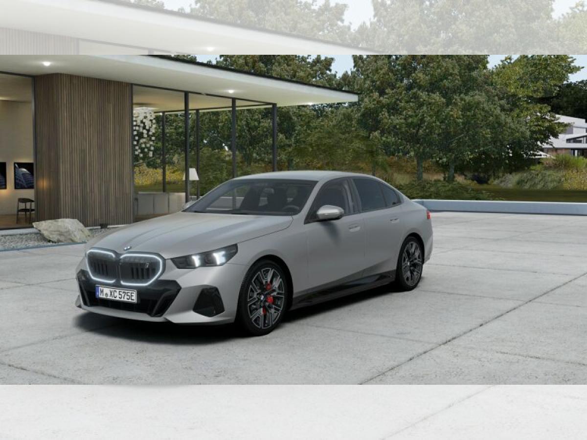 BMW i5 eDrive40 Limousine ABVERKAUF !