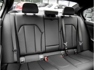 BMW 318 318i M SPORT+Zins ab 0,99%+GLASDACH+H/K+DA+PA