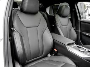 BMW 318 318i M SPORT+Zins ab 0,99%+GLASDACH+H/K+DA+PA
