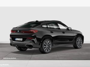 BMW X6 xDrive40d M Sport 8-fach bereift HUD PANO ACC AHK