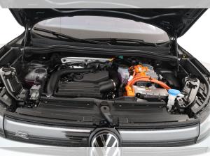 Volkswagen Tiguan 1.5 TSI DSG eHybrid R-Line BLACK STYLE | LEDER | PANO | AHK | SOFORT VERFÜGBAR