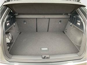 Audi Q2 S-Line 35 TFSI Matrix AHK ACC Keyless