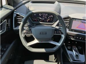 Audi Q4 e-tron 45 quattro S-line Pano AHK Matrix HUD