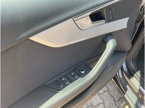 Audi A4 Avant 35 TFSI Pano LED AHK Navigation