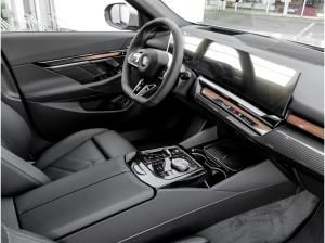 BMW 520 520d 19 M-Sport HuD H/K DA+ 360° Pano AHK uvm. DAB